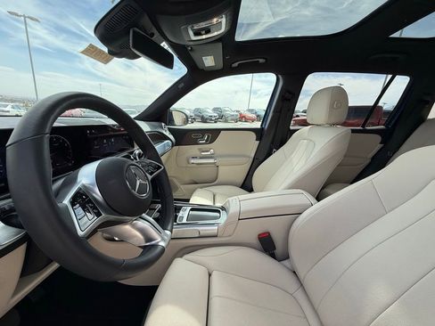 Used 2026 Mercedes-Benz GLB 250 image 10