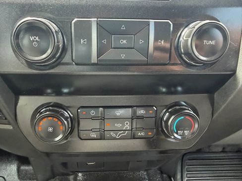 Used 2019 Ford F350 XL w/ Power Equipment Group AWD/4WD image 23