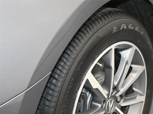 Used 2020 Acura TLX image 15