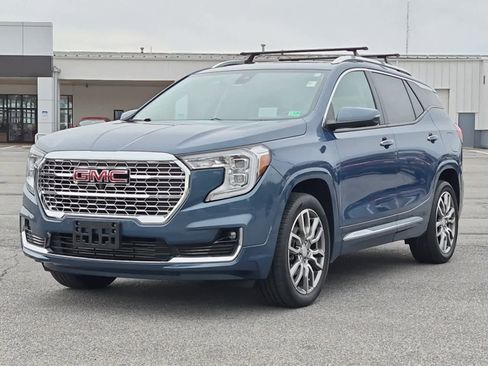 Used 2024 GMC Terrain Denali w/ Denali Premium Package image 1