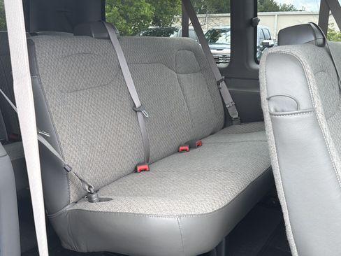 Used 2022 Chevrolet Express 2500 LT RWD image 16