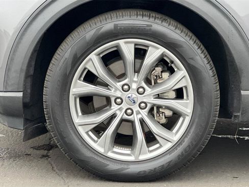 Used 2022 Ford Explorer Limited image 27