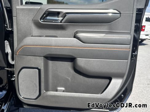 Used 2023 GMC Sierra 1500 AT4 w/ AT4 Premium Package image 21