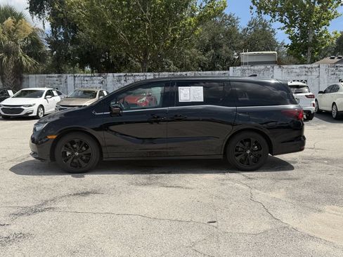Used 2023 Honda Odyssey Sport image 7