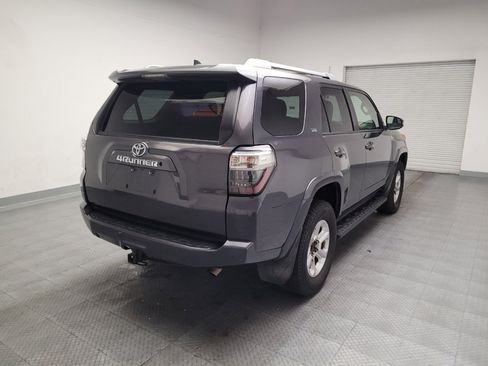 Used 2018 Toyota 4Runner SR5 Premium AWD/4WD image 9
