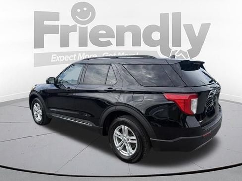 Used 2023 Ford Explorer XLT w/ Equipment Group 202A AWD/4WD image 4