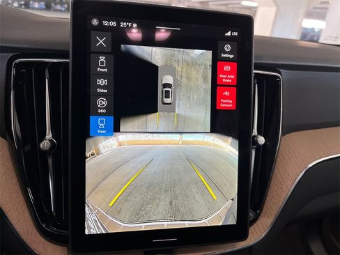 New 2026 Volvo XC60 B5 Plus w/ Protection Package Premier image 16