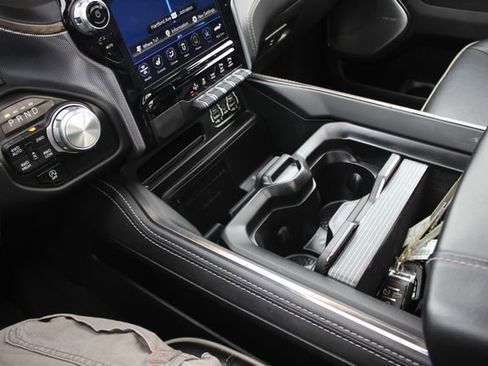 Used 2021 RAM 1500 Limited AWD/4WD image 13