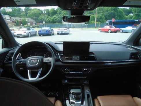 Used 2024 Audi Q5 2.0T Premium AWD/4WD image 11