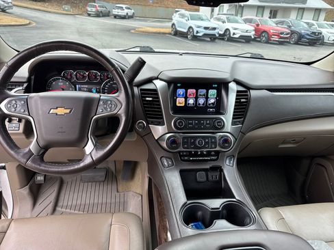 Used 2018 Chevrolet Tahoe LT image 14