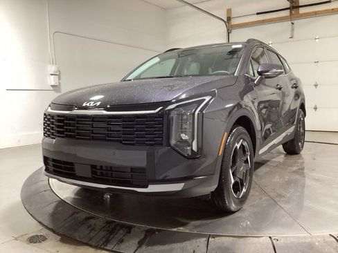 New 2026 Kia Sportage EX image 3