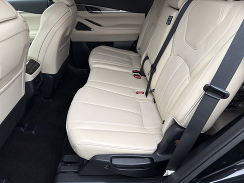 Used 2025 INFINITI QX60 Luxe image 21