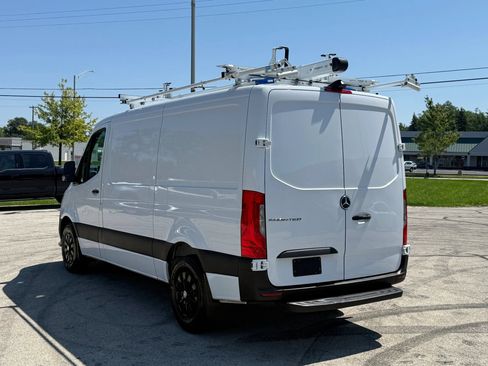 Used 2022 Mercedes-Benz Sprinter 2500 image 5