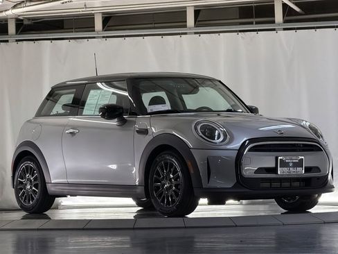Used 2024 MINI Cooper 2-Door Hardtop FWD image 7