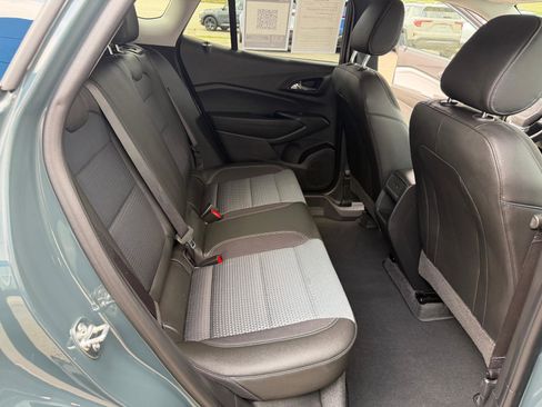 Used 2026 Chevrolet Trax LT w/ LT Convenience Package image 34
