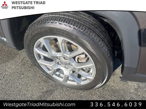 Used 2022 Jeep Compass Latitude AWD/4WD image 4
