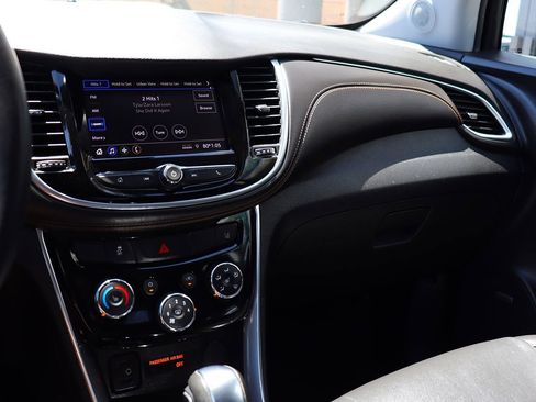 Used 2020 Chevrolet Trax Premier w/ LPO, Protection Package FWD image 43