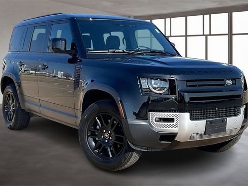 Used 2025 Land Rover Defender 110 S image 11