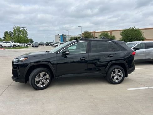 Used 2023 Toyota RAV4 XLE w/ Convenience Package image 6