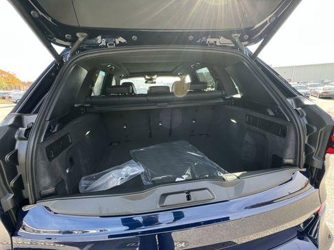 New 2026 BMW X5 M60i image 24