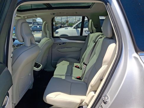 Used 2018 Volvo XC90 T6 Momentum w/ Convenience Package AWD/4WD image 20