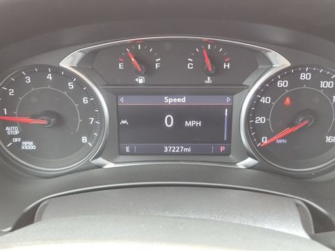 Used 2023 GMC Terrain SLT w/ Tech Package AWD/4WD image 29