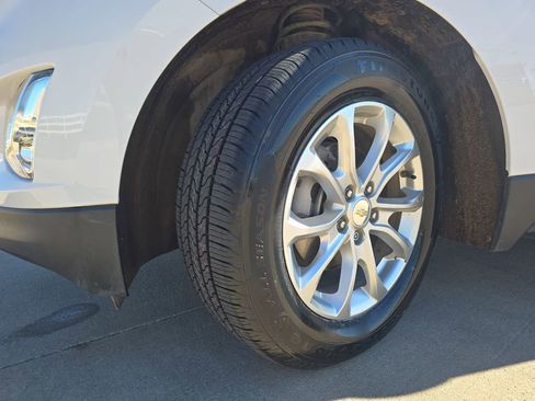 Used 2021 Chevrolet Equinox LT image 33