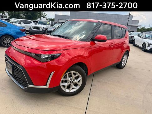 Certified 2024 Kia Soul S FWD image 1