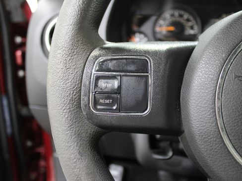 Used 2017 Jeep Patriot Sport image 7