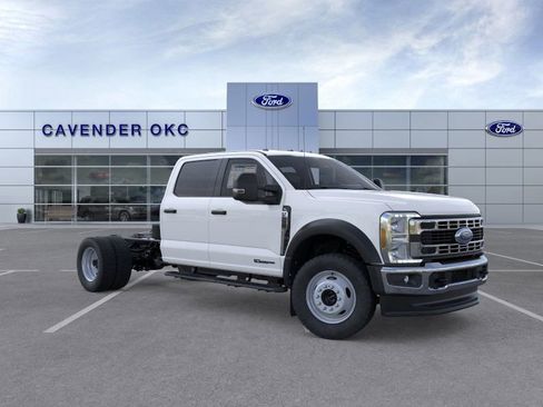 New 2025 Ford F550 4x4 Crew Cab image 36