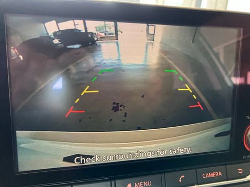 Used 2025 Nissan Altima 2.5 SV FWD image 10