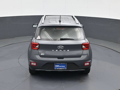 Certified 2024 Hyundai Venue SEL FWD image 18