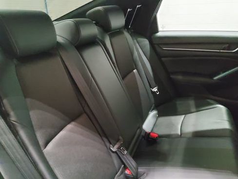 Used 2022 Honda Accord Sport image 17