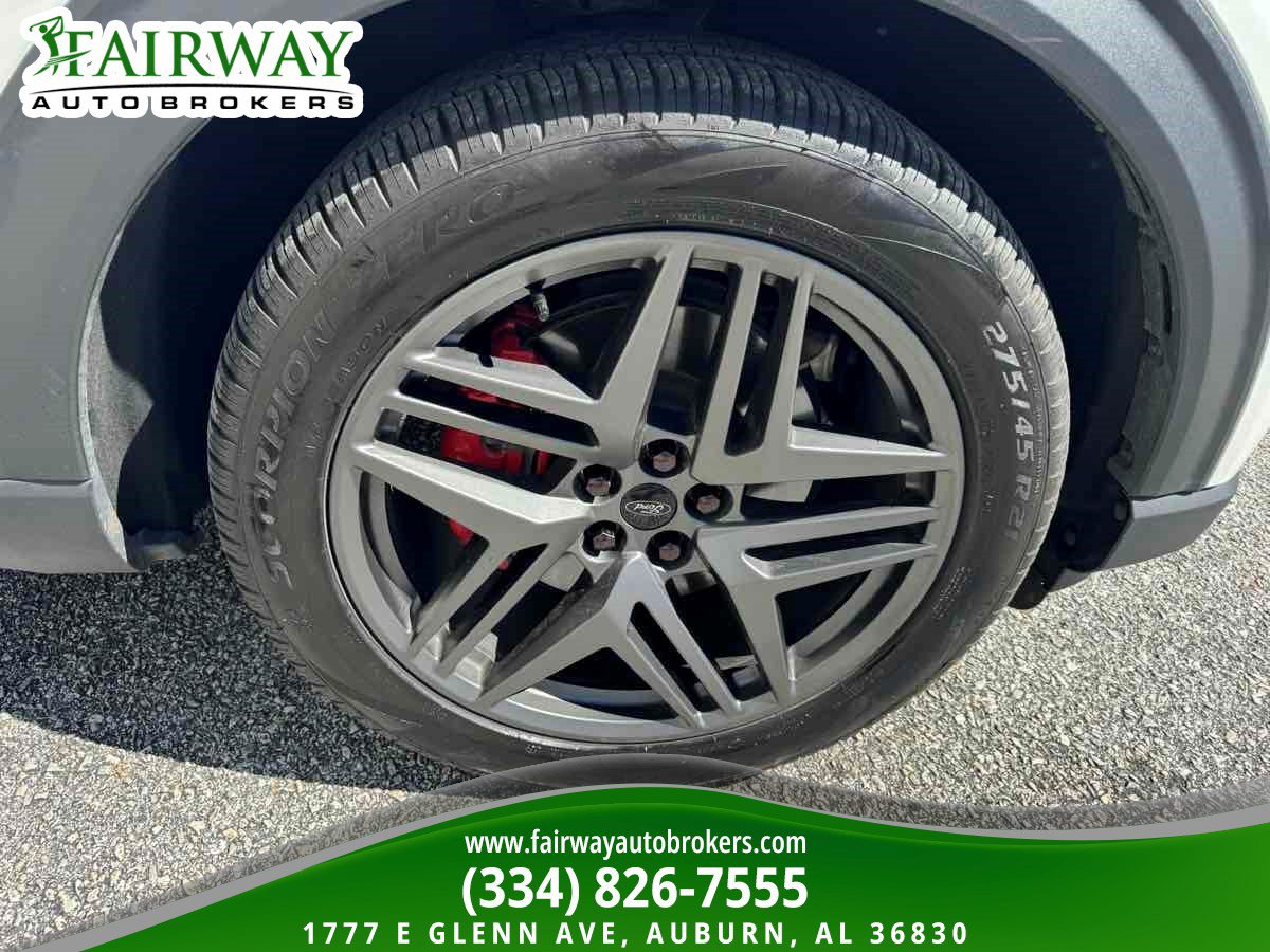 Used 2025 Ford Explorer ST w/ Sun And Sound Package AWD/4WD image 37