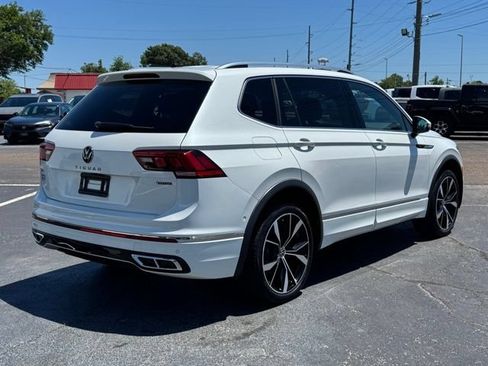 Used 2023 Volkswagen Tiguan SEL R-Line AWD/4WD image 5
