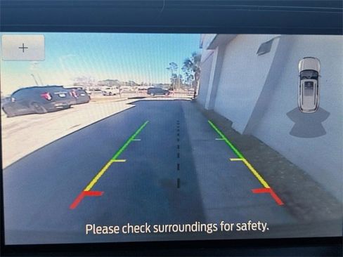 Used 2021 Ford Expedition XLT image 25