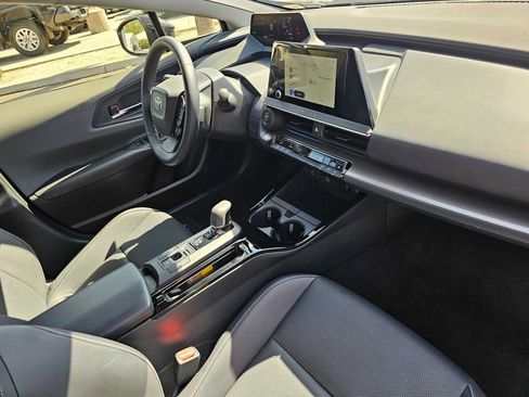 Certified 2026 Toyota Prius XLE FWD image 11