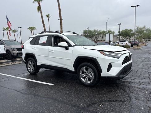 Used 2022 Toyota RAV4 XLE w/ XLE Grade Weather Package FWD image 32