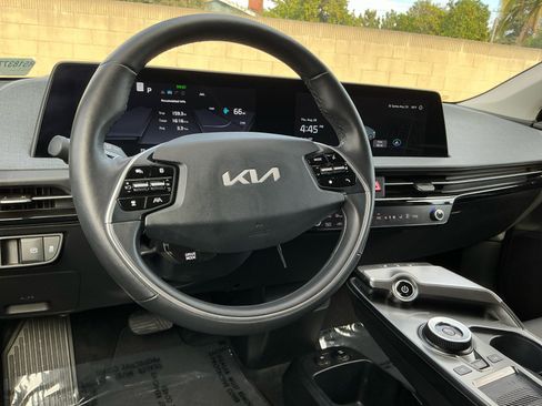 Used 2024 Kia EV6 Light image 17