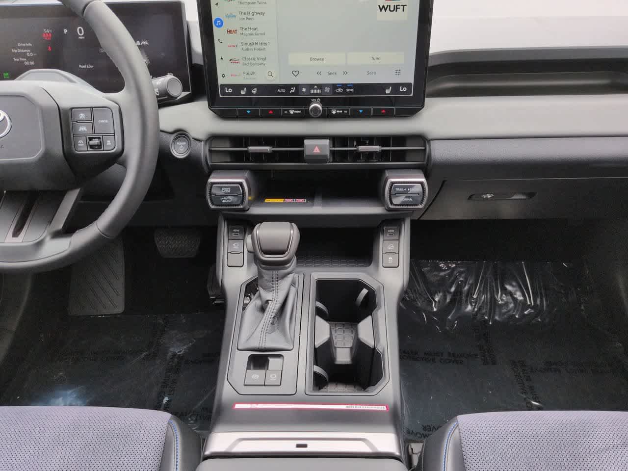 Used 2026 Toyota RAV4 XSE w/ Weather Package AWD/4WD image 18