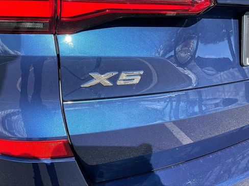 Used 2019 BMW X5 xDrive40i w/ M Sport Package image 24