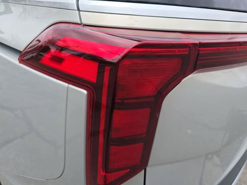 New 2026 Kia Carnival EX image 36