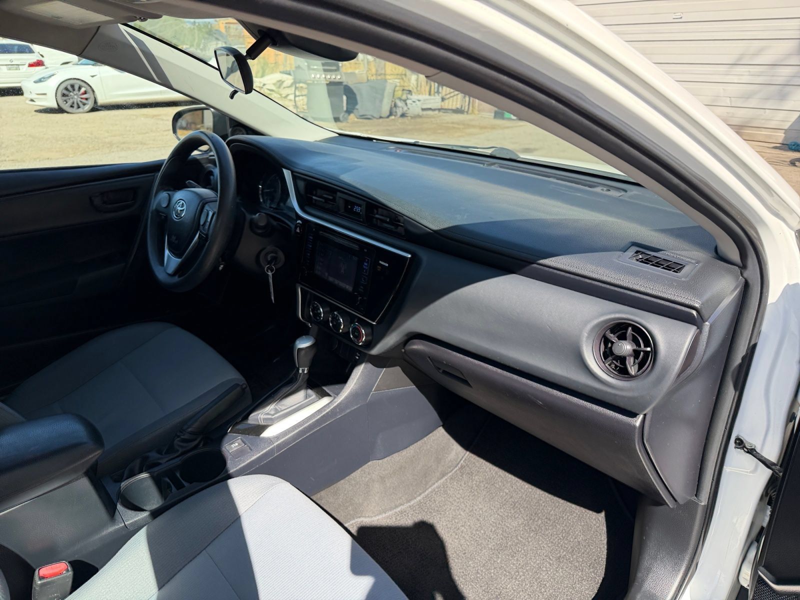Used 2017 Toyota Corolla L w/ Carpet Mat Package (TMS) FWD image 16