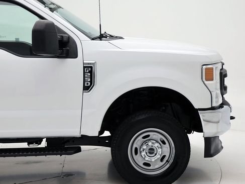 Used 2021 Ford F250 XL w/ Power Equipment Group AWD/4WD image 4