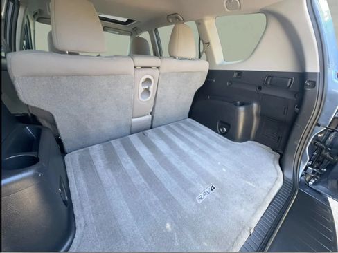 Used 2012 Toyota RAV4 FWD w/ Upgrade Value Pkg image 42