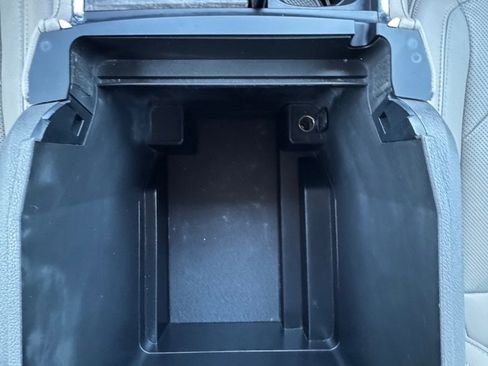 Used 2020 Ford Expedition Max Limited image 27