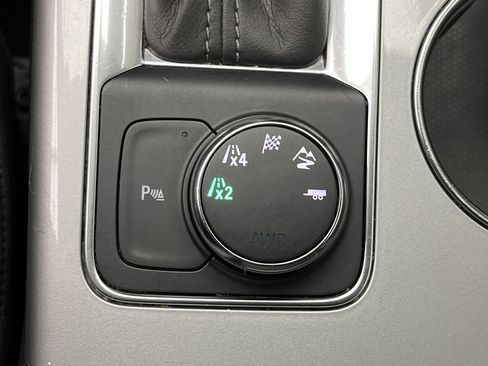 Used 2019 Chevrolet Blazer LT image 15