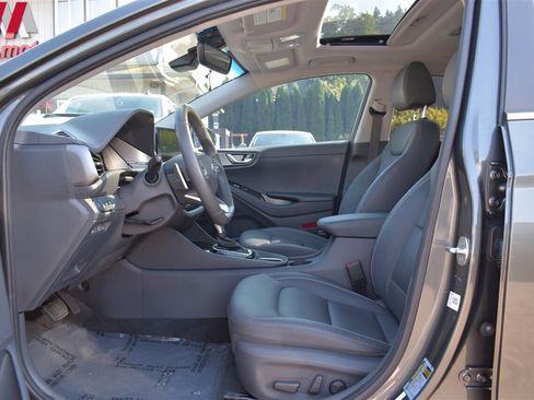 Used 2022 Hyundai Ioniq Limited image 10