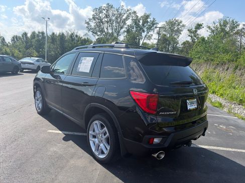 Used 2025 Honda Passport EX-L image 6