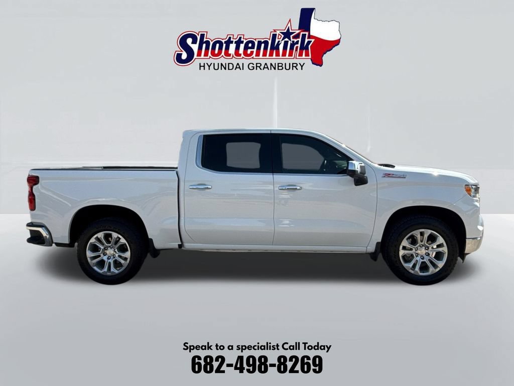 Used 2024 Chevrolet Silverado 1500 LTZ w/ Z71 Off-Road Package AWD/4WD image 5